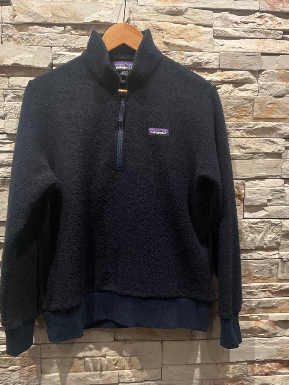 Patagonia  Women’s  Woolyester  Fleece  1/4  Zip  Pullover , Color Navy Blue, M